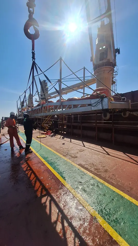MOT Ladder & Portable Ladder SWL Test Using Water bags and load cell. @ Khorfakkan Anchorage, photo 10