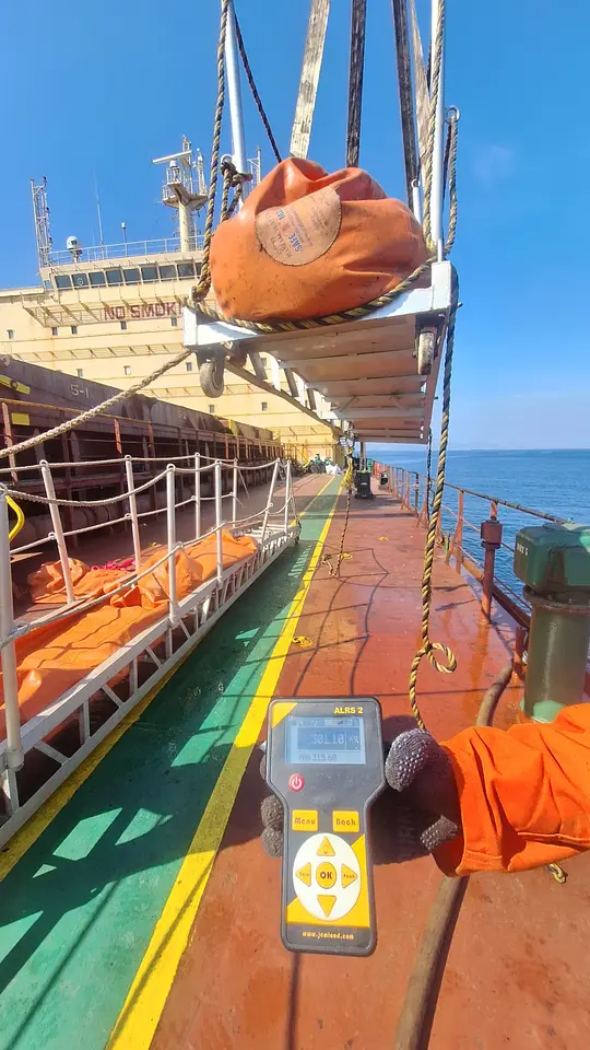 MOT Ladder & Portable Ladder SWL Test Using Water bags and load cell. @ Khorfakkan Anchorage, photo 1
