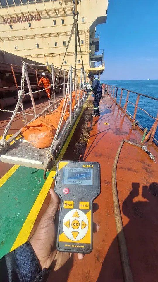 MOT Ladder & Portable Ladder SWL Test Using Water bags and load cell. @ Khorfakkan Anchorage, photo 2