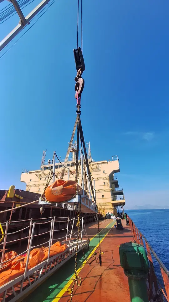 MOT Ladder & Portable Ladder SWL Test Using Water bags and load cell. @ Khorfakkan Anchorage, photo 3