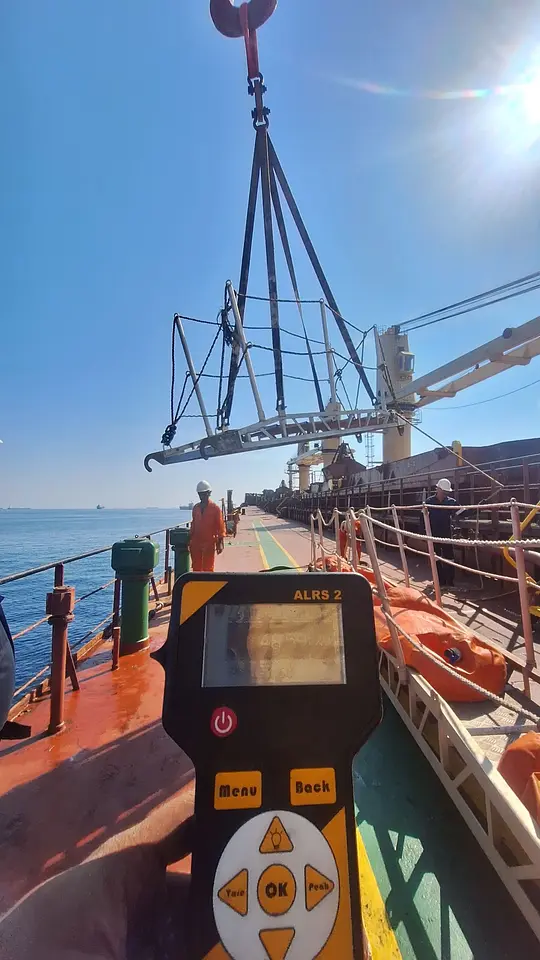 MOT Ladder & Portable Ladder SWL Test Using Water bags and load cell. @ Khorfakkan Anchorage, photo 12